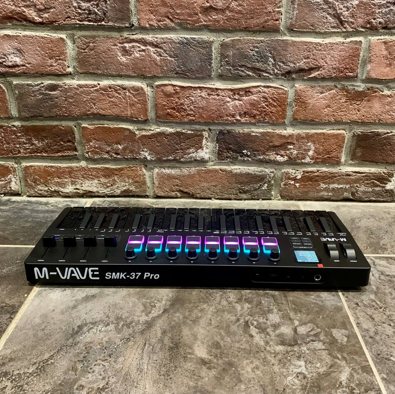 Миди Клавиатура M-Vave Black Edition Pro (37 Клавиш) - изображение 2