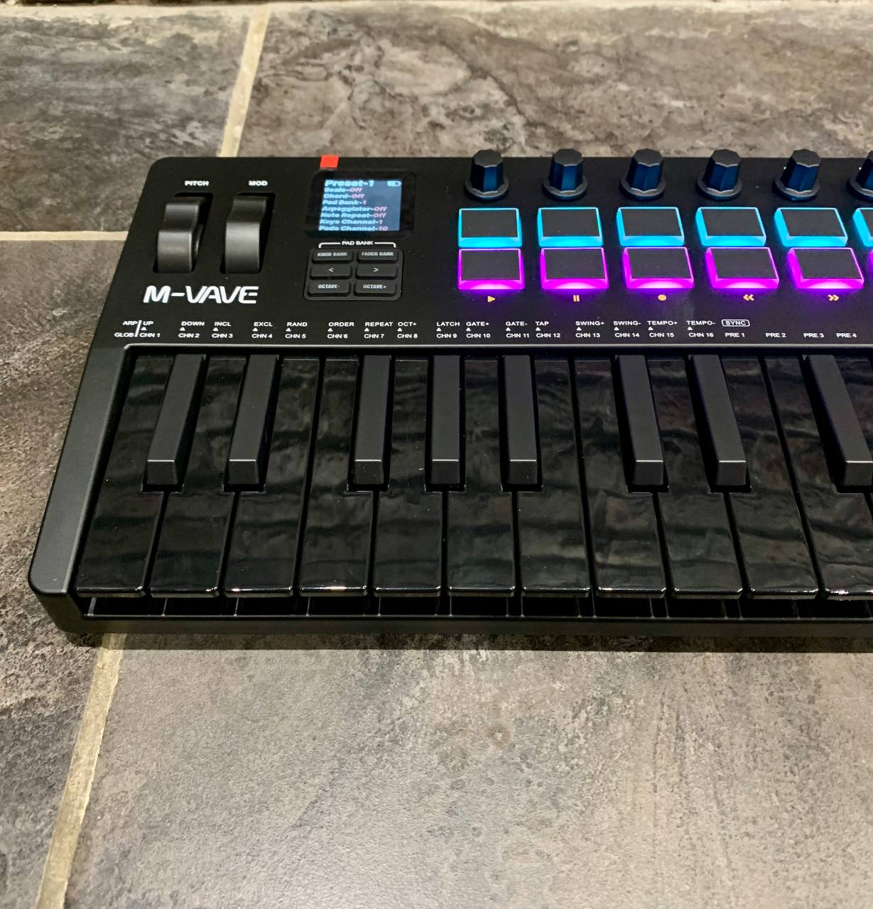 Миди Клавиатура M-Vave Black Edition Pro (37 Клавиш) - изображение 3