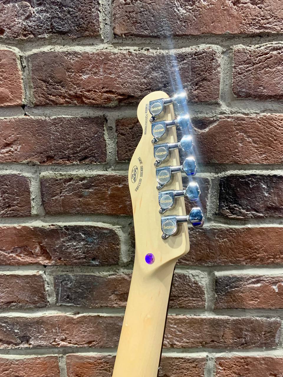 Электрогитара Black Telecaster RD + Комбоусилитель 25 ват (комплект) - изображение 8