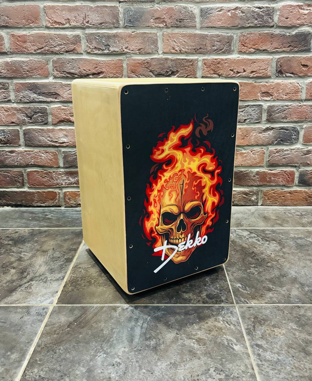 Кахон с Подструнником Dekko Skull Fire - изображение 3