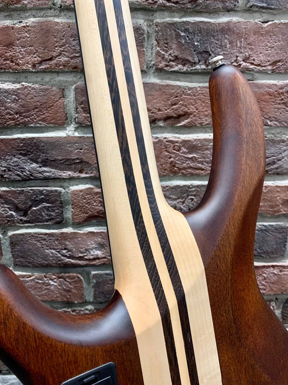 Бас Гитара Cort A4-Plus-FMMH-OPLB Artisan Series - изображение 6