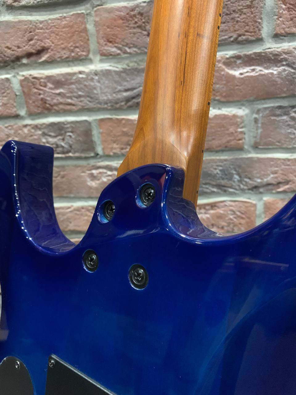 Электрогитара Luxars SuperStratocaster HH BL - изображение 6