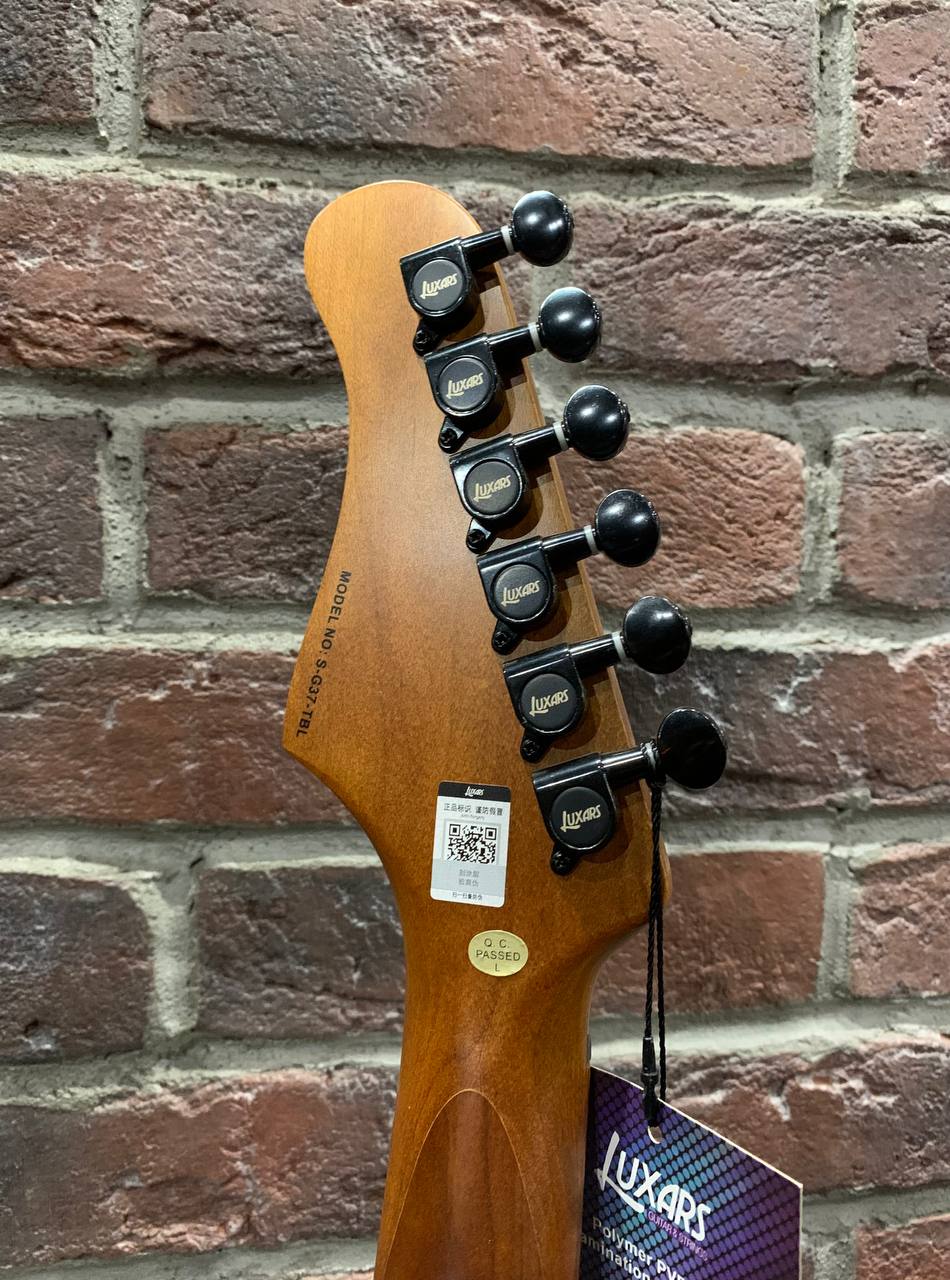 Электрогитара Luxars SuperStratocaster HH BL - изображение 8