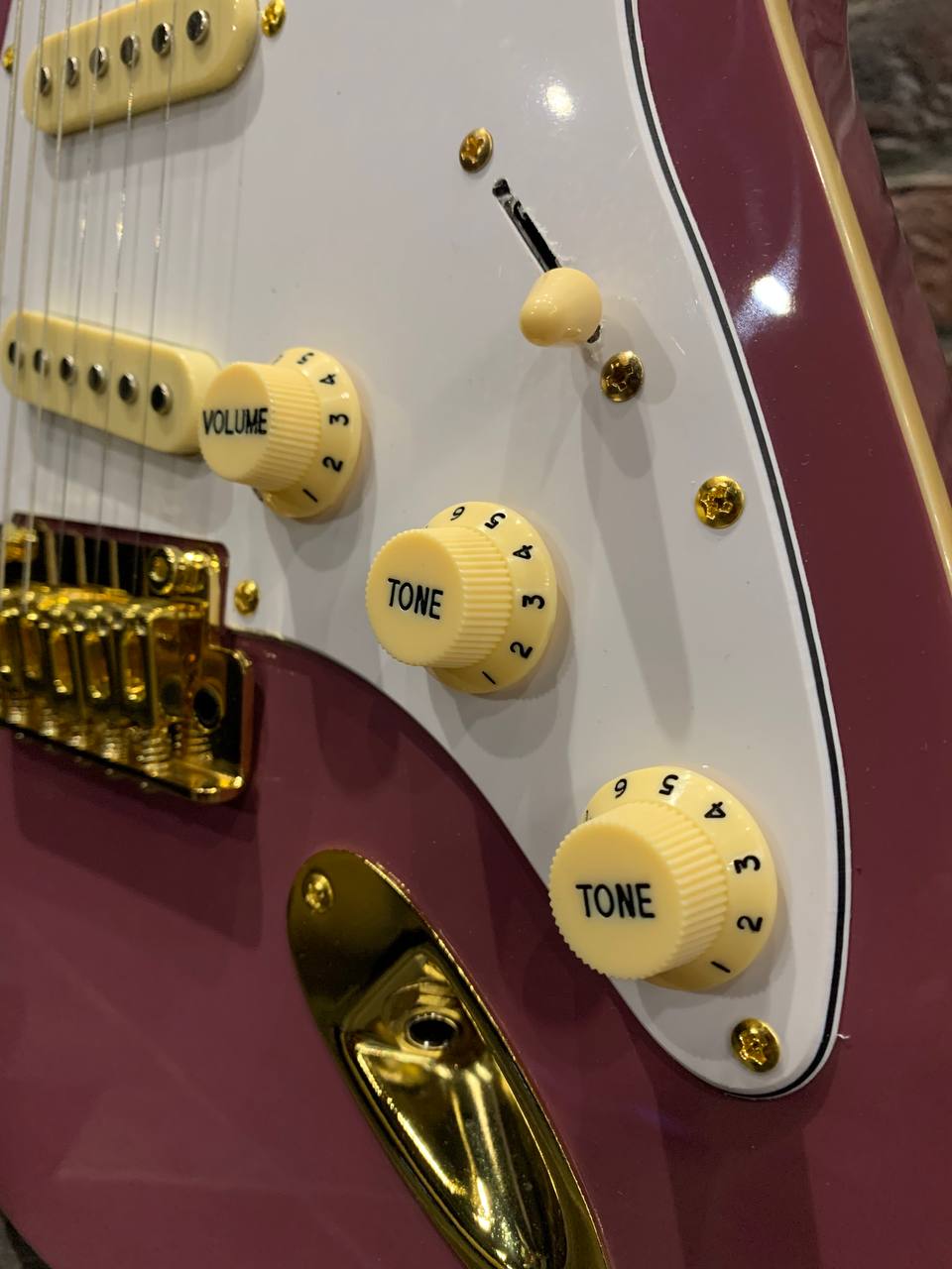 Электрогитара Just Pro Stratocaster SSS CR - изображение 4