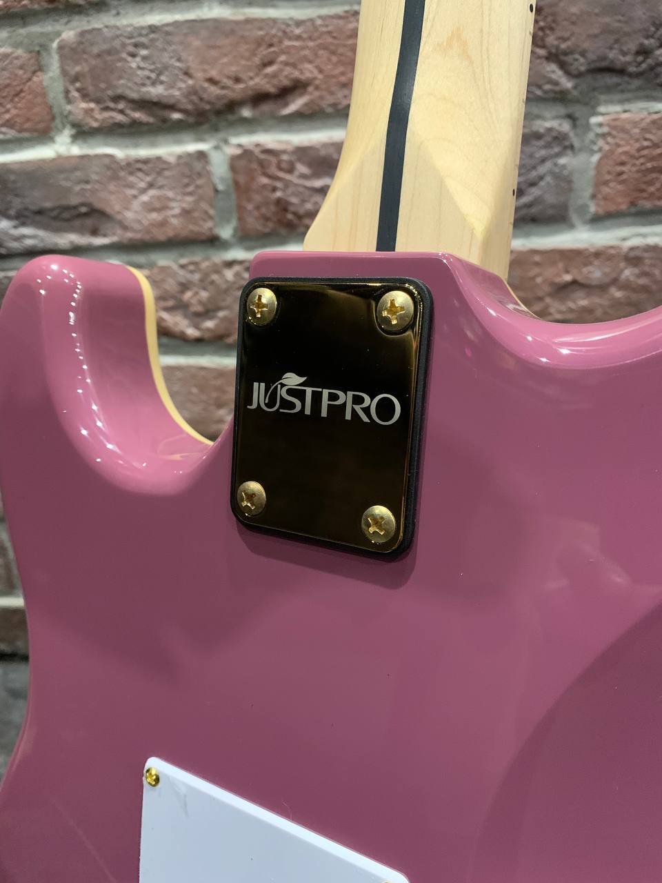 Электрогитара Just Pro Stratocaster SSS CR - изображение 6