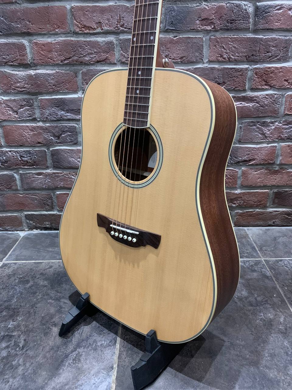 Акустическая Гитара Crafter D6N (Массив Ситхинской Ели)