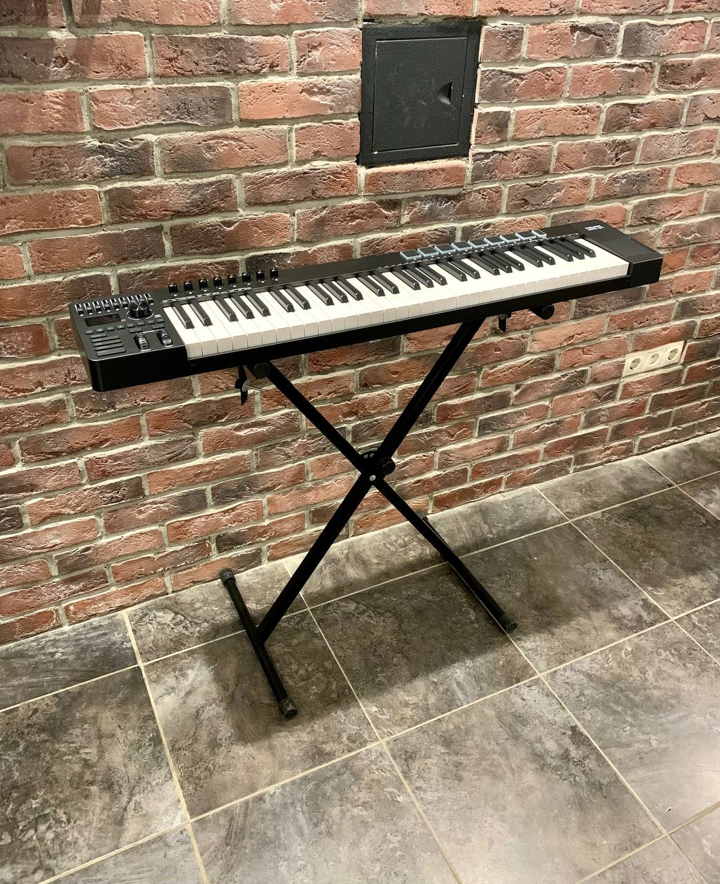 Цифровая Midi Клавиатура NUX Track Keyboard 61