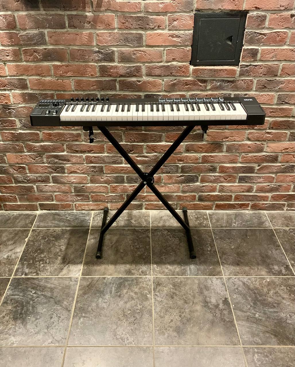 Цифровая Midi Клавиатура NUX Track Keyboard 61 - изображение 4