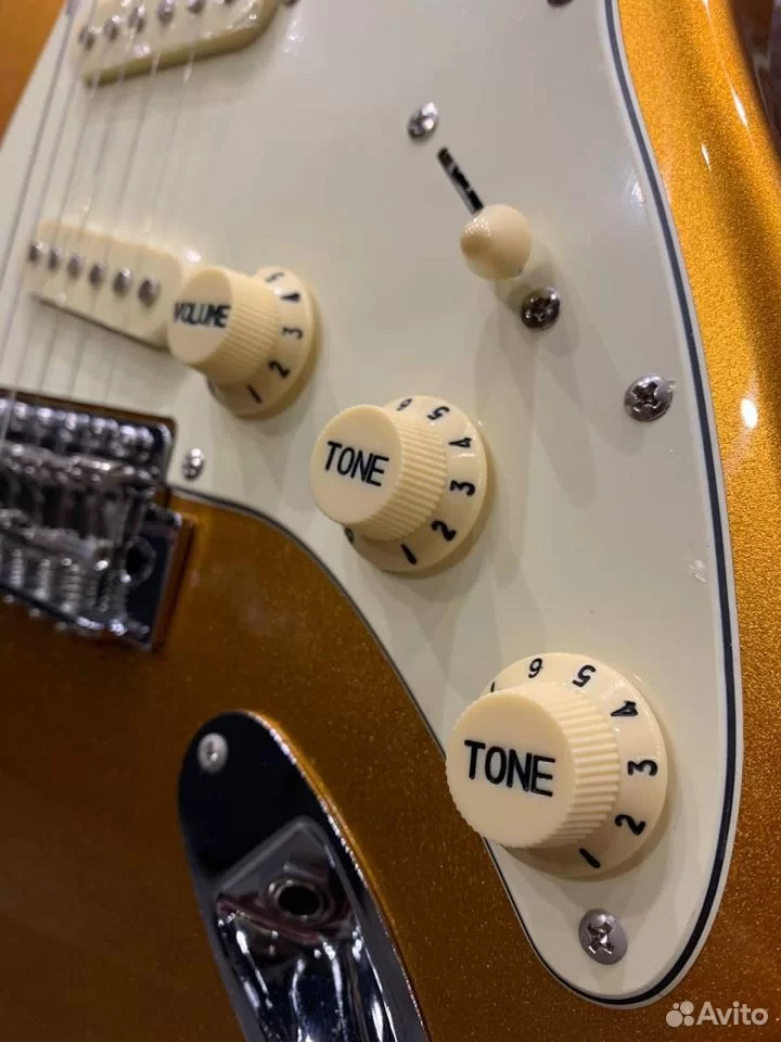 Электрогитара Jet Stratocaster Gold Edition - изображение 5