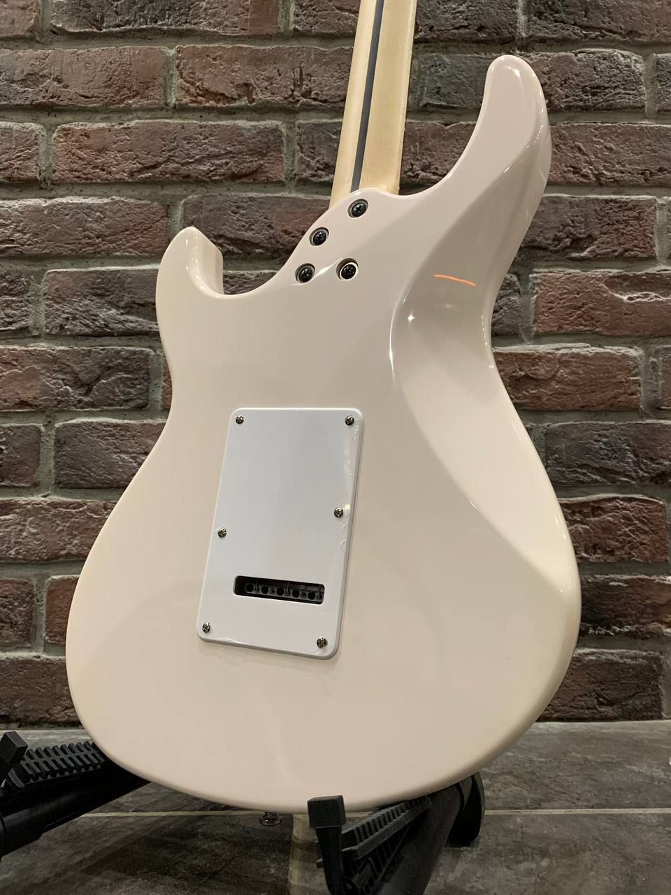 Электрогитара Cort G-200 PI (Индонезия) - изображение 3