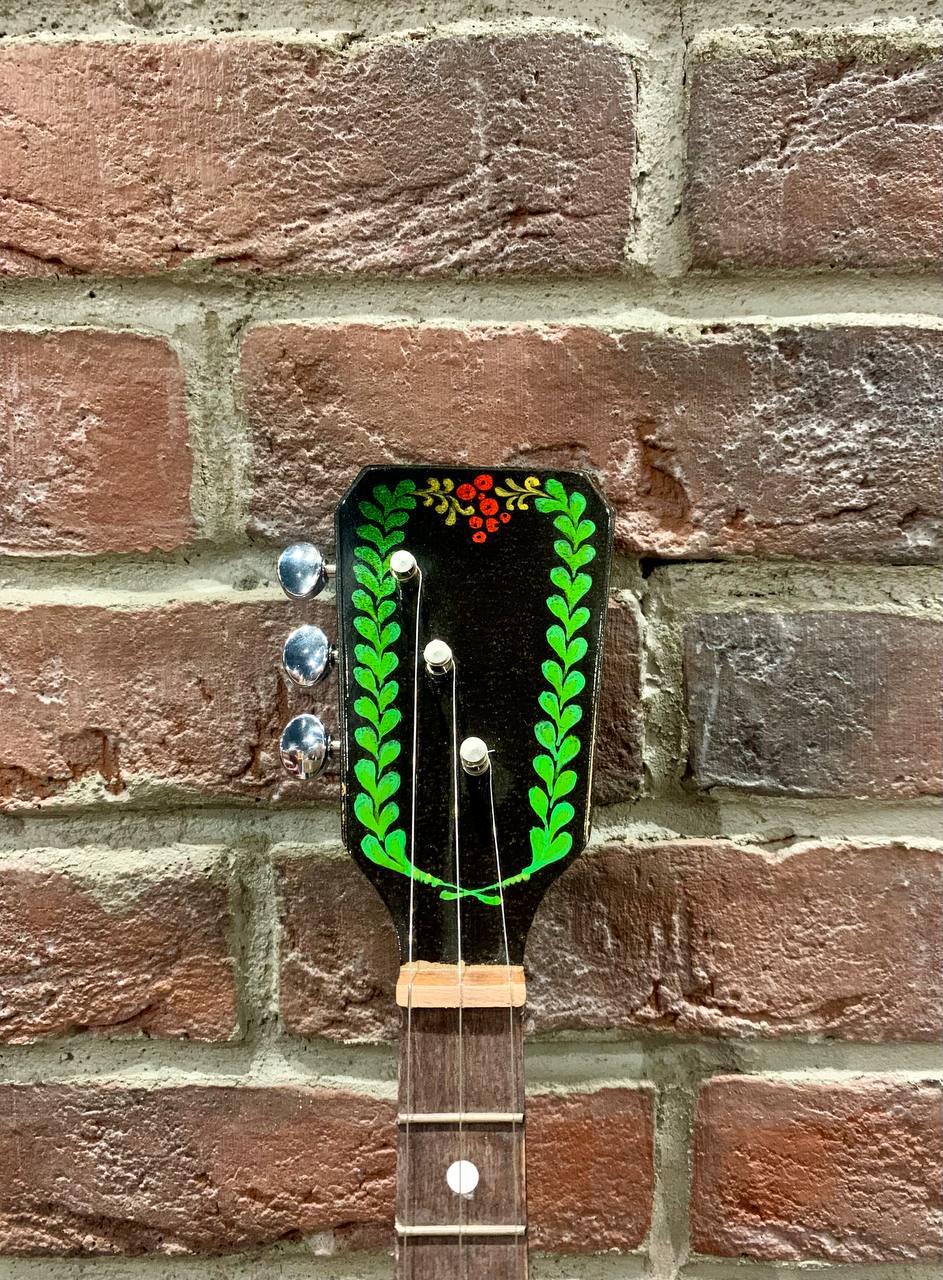 Балалайка Традиционная из Массива Ели (Ручная Роспись) - изображение 9
