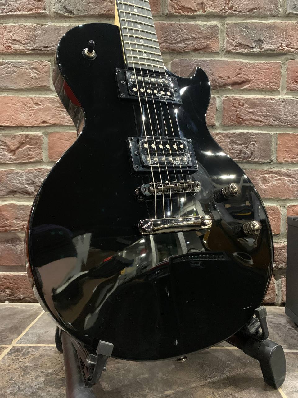 Электрогитара Schecter Solo 2 + Цифровой Комбик (Встроенный Аккумулятор) - изображение 4