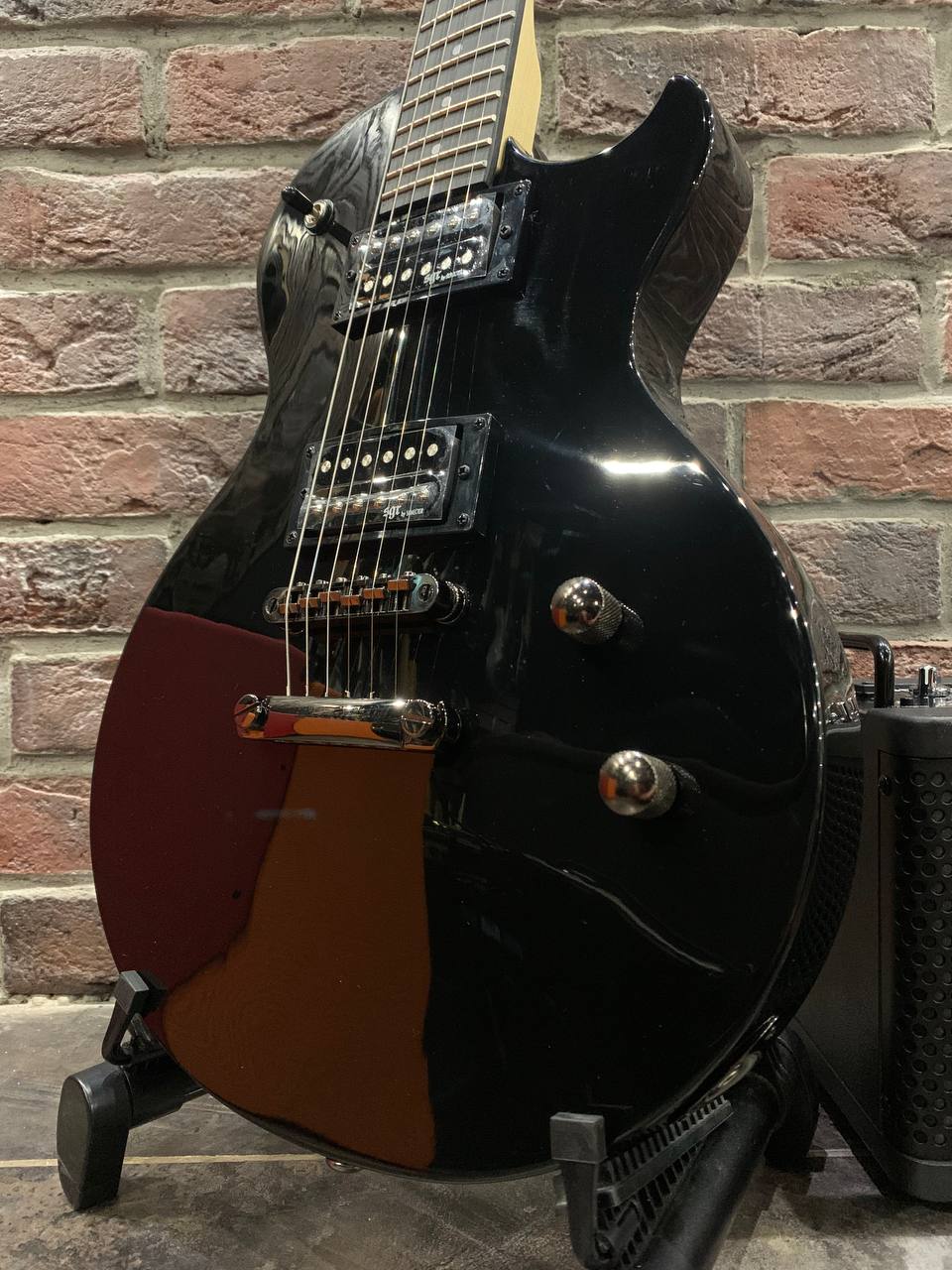 Электрогитара Schecter Solo 2 + Цифровой Комбик (Встроенный Аккумулятор) - изображение 7