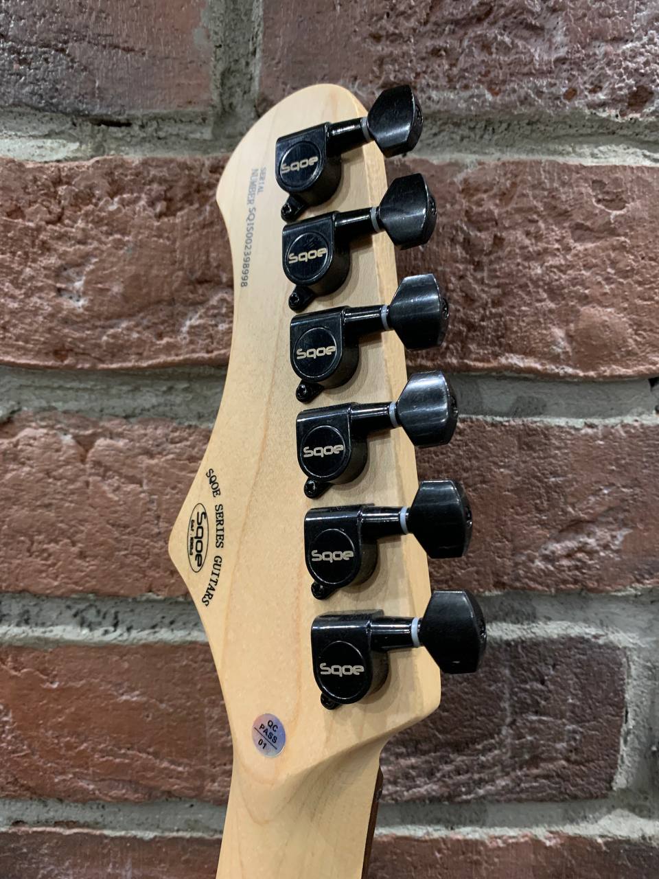 Электрогитара Stratocaster HH + Цифровой Комбик с Эффектами Nux Mark 2 - изображение 10
