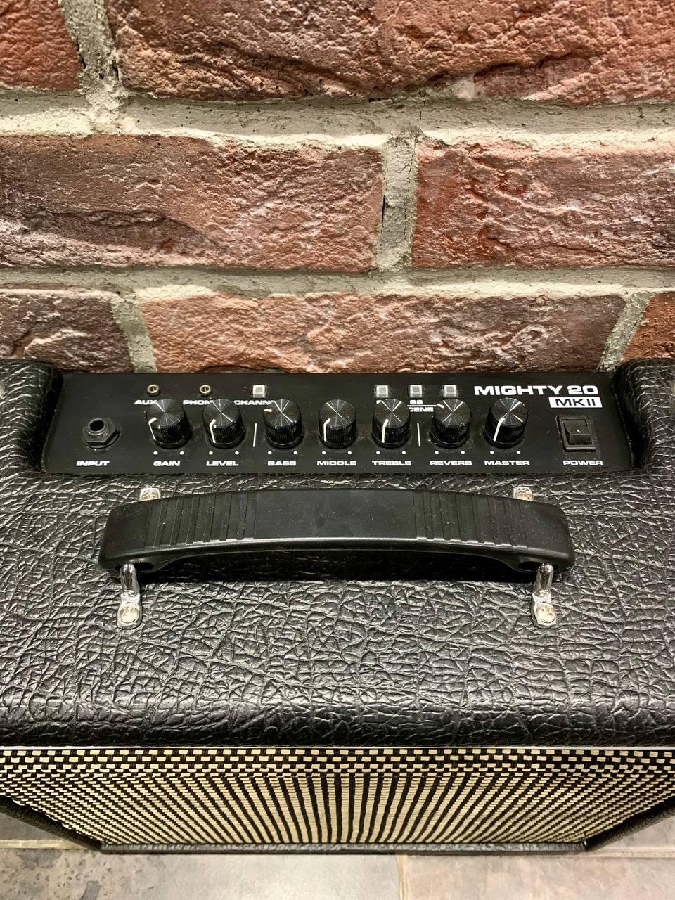 Леворукая Электрогитара HB-SG Black+ Комбик-Процессор NUX 20 вт - изображение 9