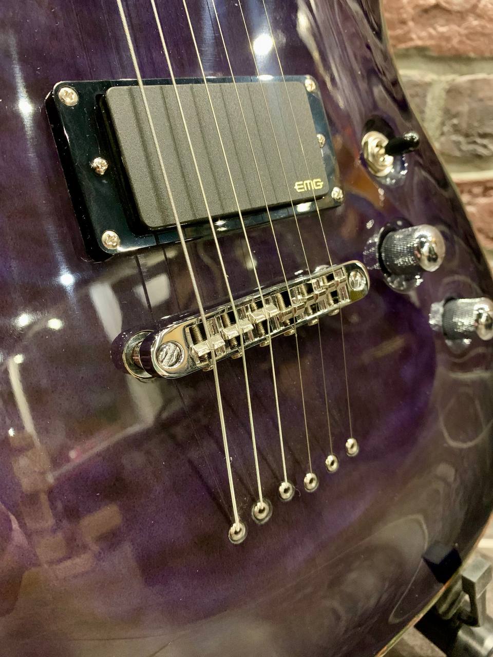 Электрогитара Aion EMG VTS + Комбик 25 ват (полный комплект) - изображение 6