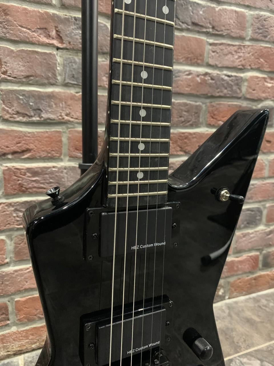 Электрогитара Harley Benton Explorer Progressive Series - изображение 5