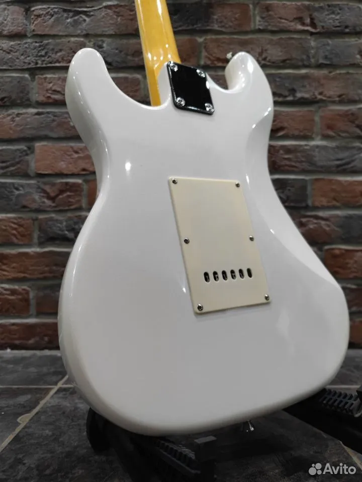 Электрогитара Stratocaster White (аналог Fender) - изображение 3