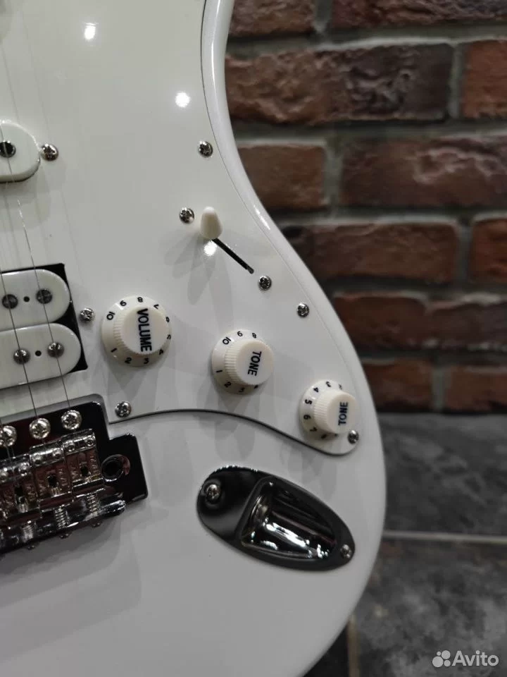 Электрогитара Stratocaster White (аналог Fender) - изображение 5