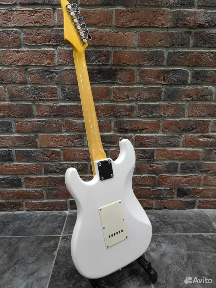 Электрогитара Stratocaster White (аналог Fender) - изображение 9