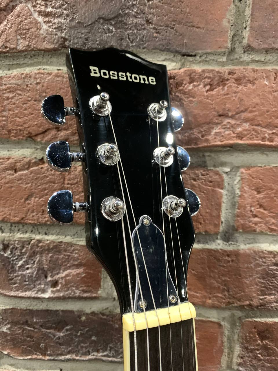 Электрогитара Les Paul Black + Комбик 15 ват (комплект) - изображение 9