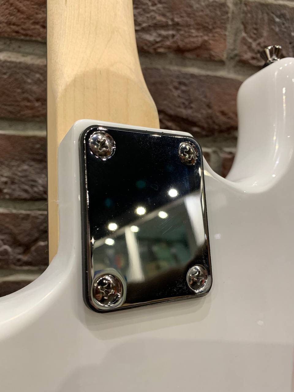 Электрогитара Stratocaster + Комбик 15 ват (комплект) - изображение 7