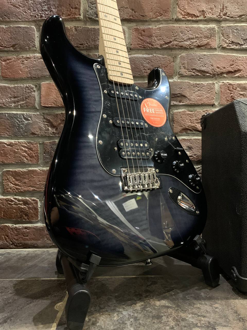 Электрогитара Fender Affinity HSS+ Комбик 40 вт Mic input (полный комплект) - изображение 3