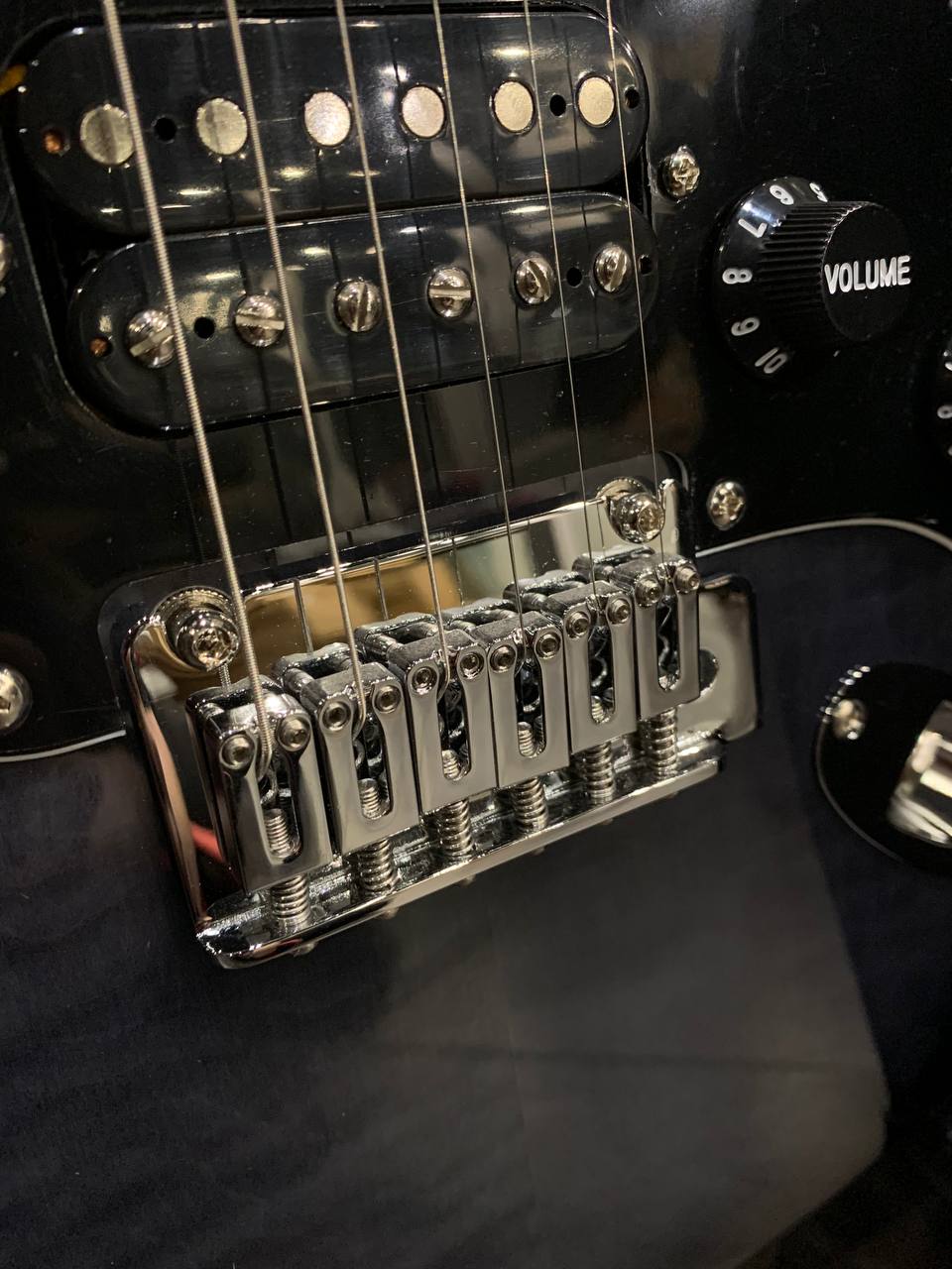 Электрогитара Fender Affinity HSS+ Комбик 40 вт Mic input (полный комплект) - изображение 5