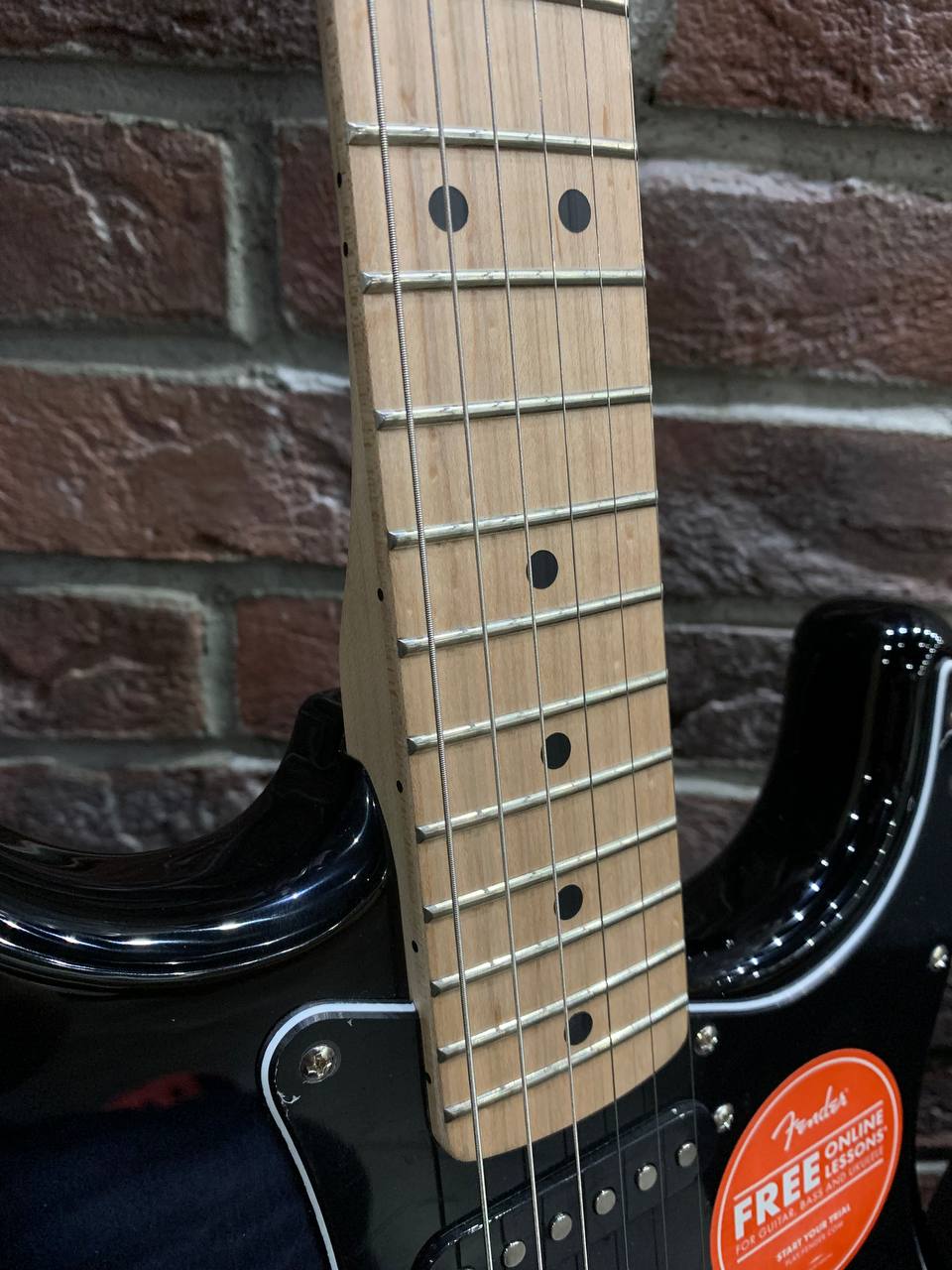 Электрогитара Fender Affinity HSS+ Комбик 40 вт Mic input (полный комплект) - изображение 6
