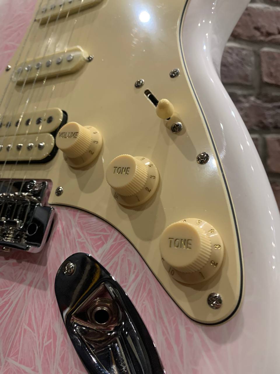 Электрогитара Stratocaster HSS + Цифровой Комбик 30 ват с Эффектами и Драм Машиной - изображение 6