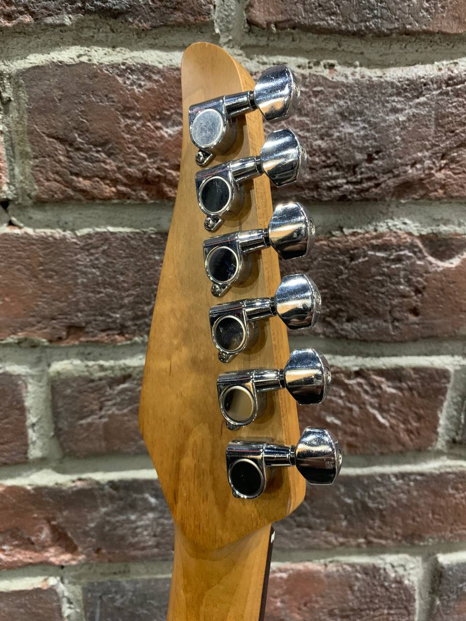 Электрогитара Stratocaster HSS + Цифровой Комбик 30 ват с Эффектами и Драм Машиной - изображение 9