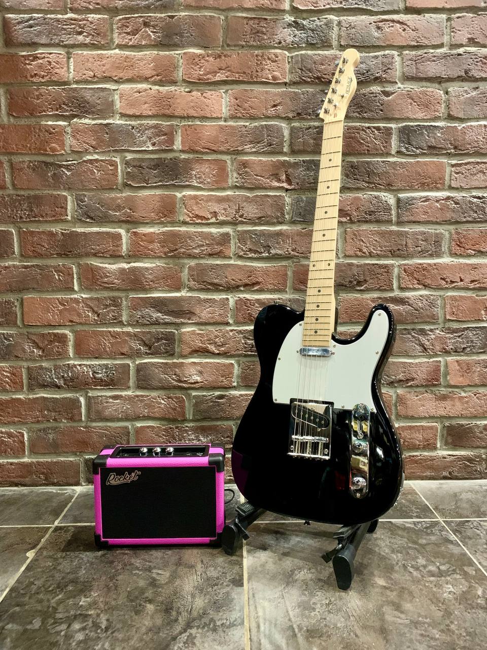Электрогитара Telecaster + Комбоусилитель 15 ват