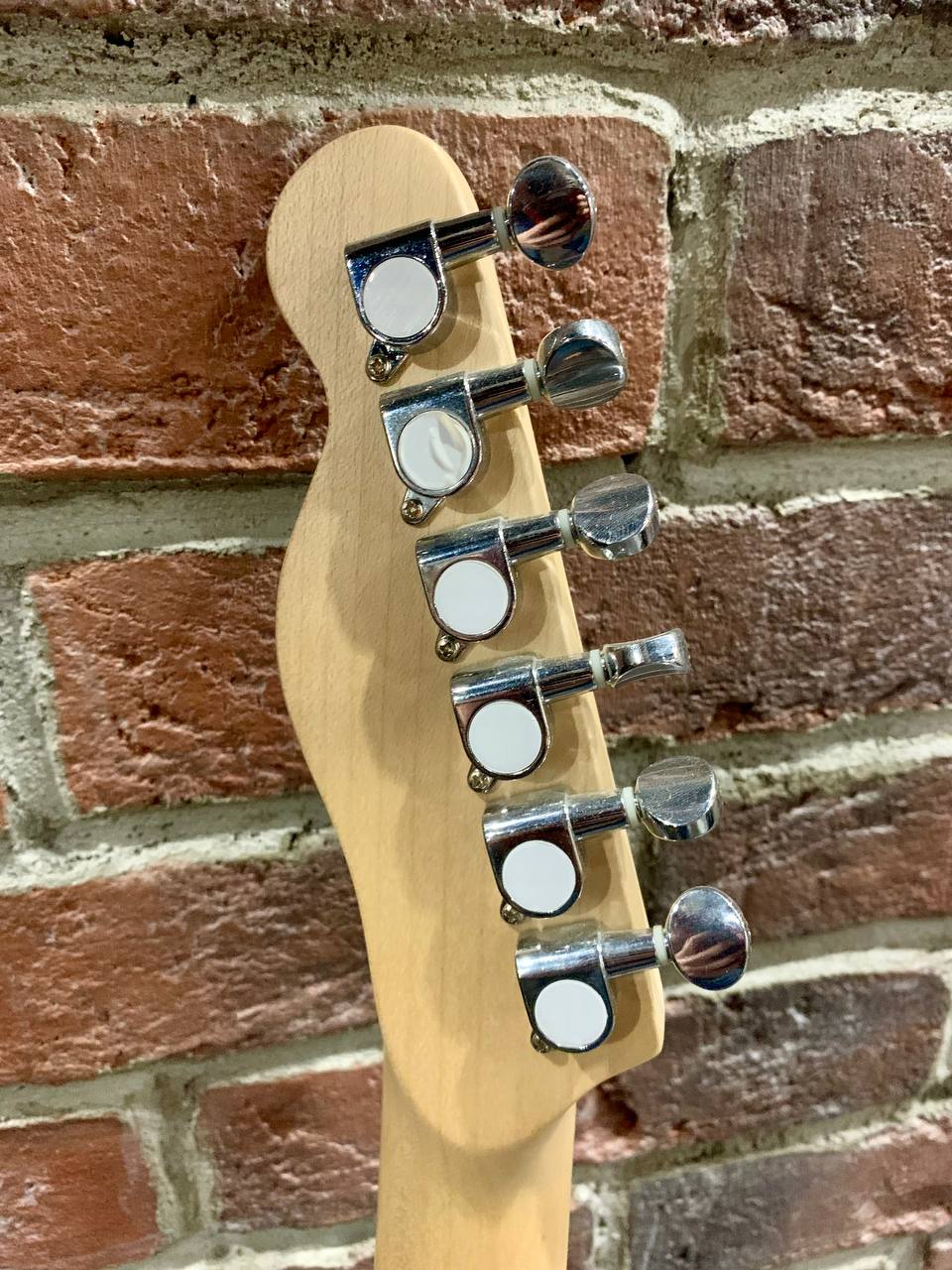 Электрогитара Telecaster + Комбоусилитель 15 ват - изображение 8