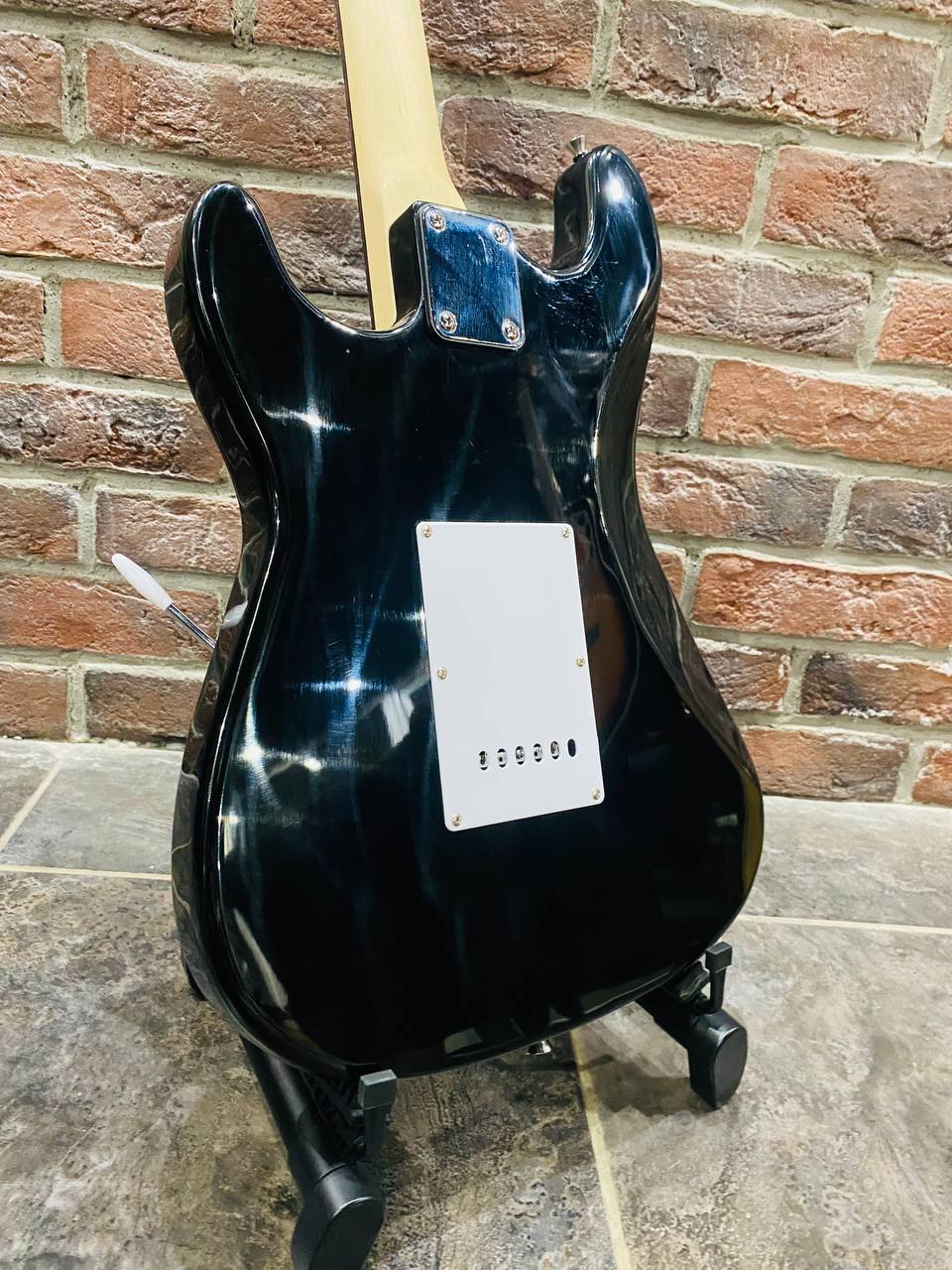 Электрогитара Stratocaster для Начинающих - изображение 2