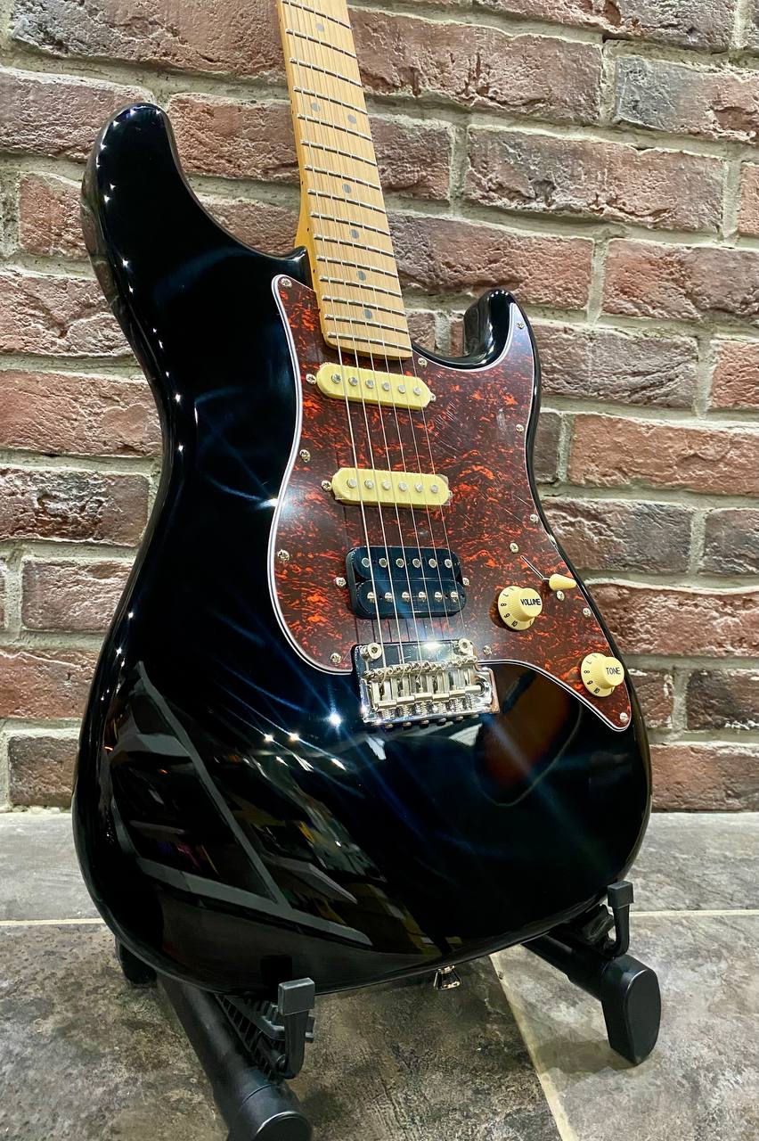 Электрогитара Jet 400 Black Stratocaster HSS