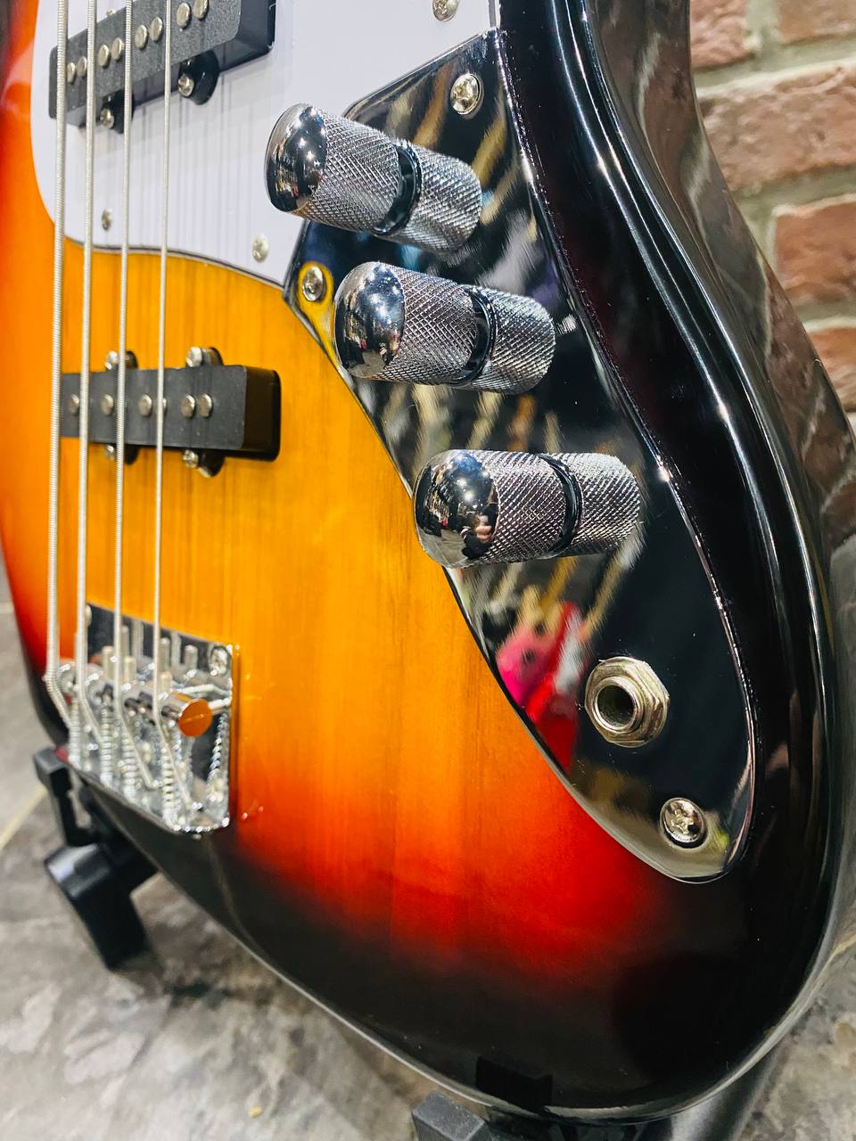 Бас Гитара Jazz Bass для Начинающих  - изображение 4