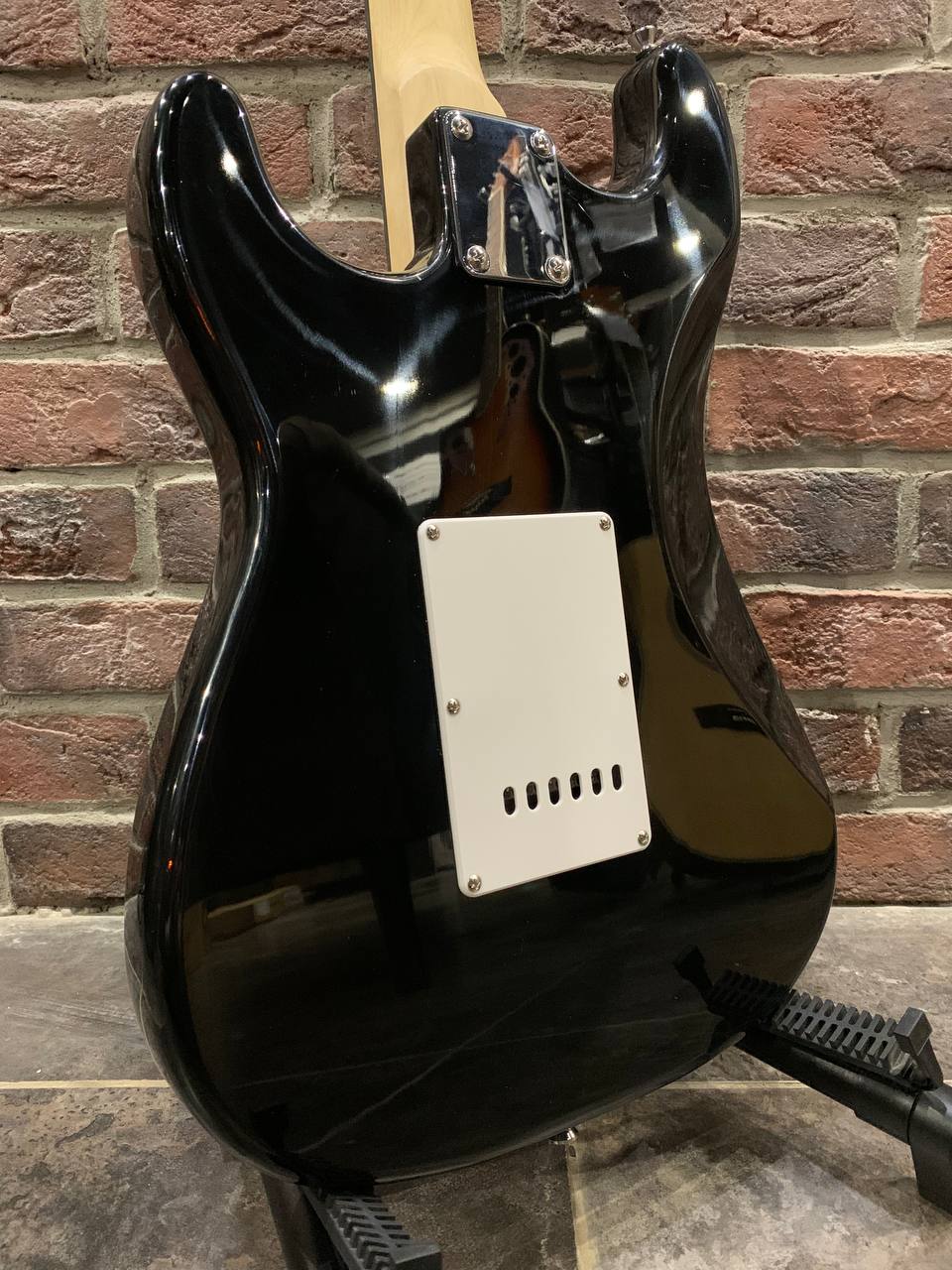 Электрогитара Stratocaster Sunburst HH - изображение 2