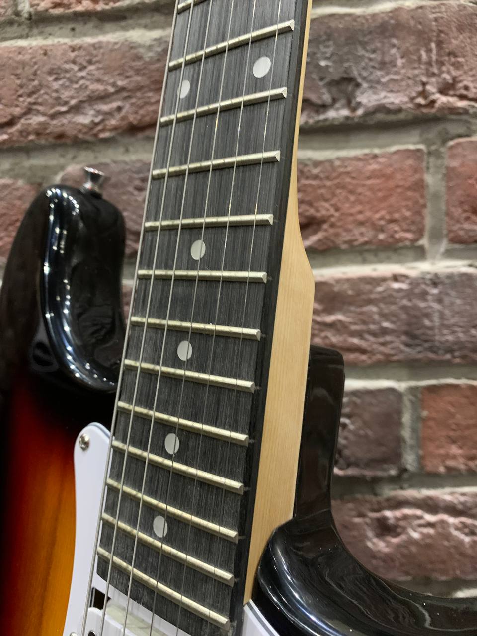 Электрогитара Stratocaster Sunburst HH - изображение 5