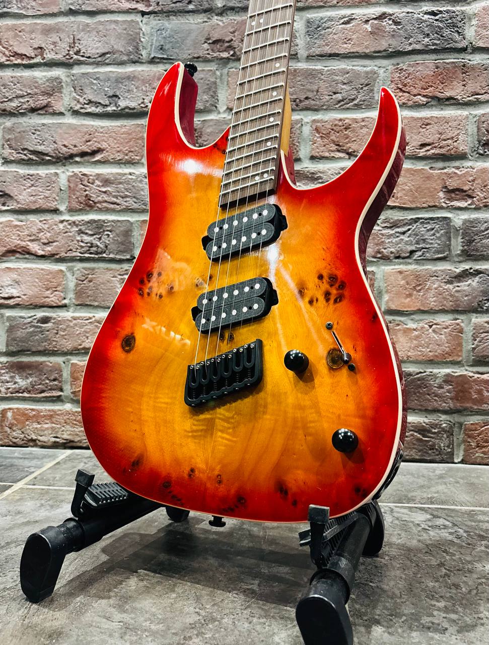 Электрогитара Real Rock MS-6 + Комбик с Эффектами NUX 60 ват - изображение 3