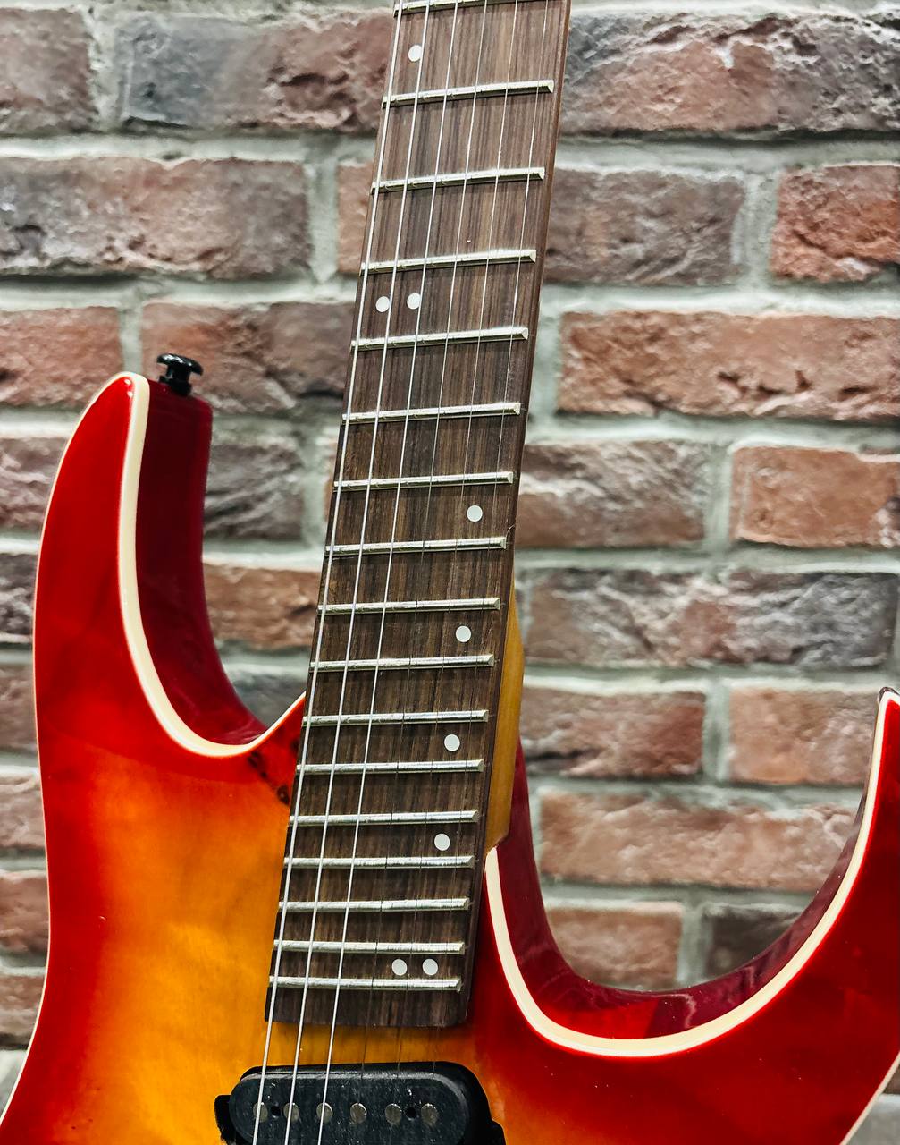 Электрогитара Real Rock MS-6 + Комбик с Эффектами NUX 60 ват - изображение 5