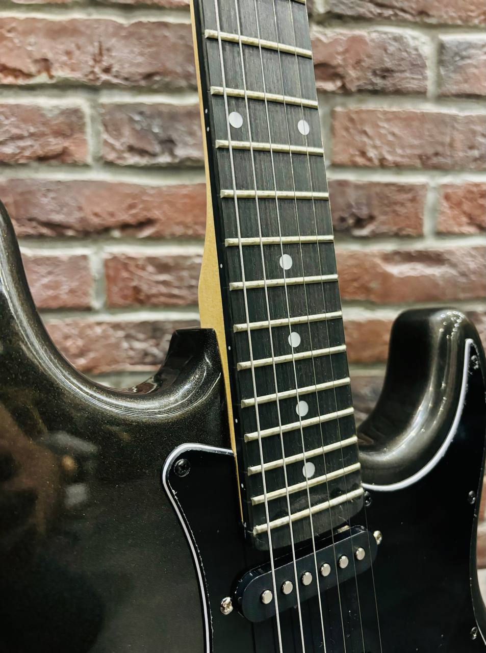 Электрогитара Strarocaster Black Series HSS - изображение 3