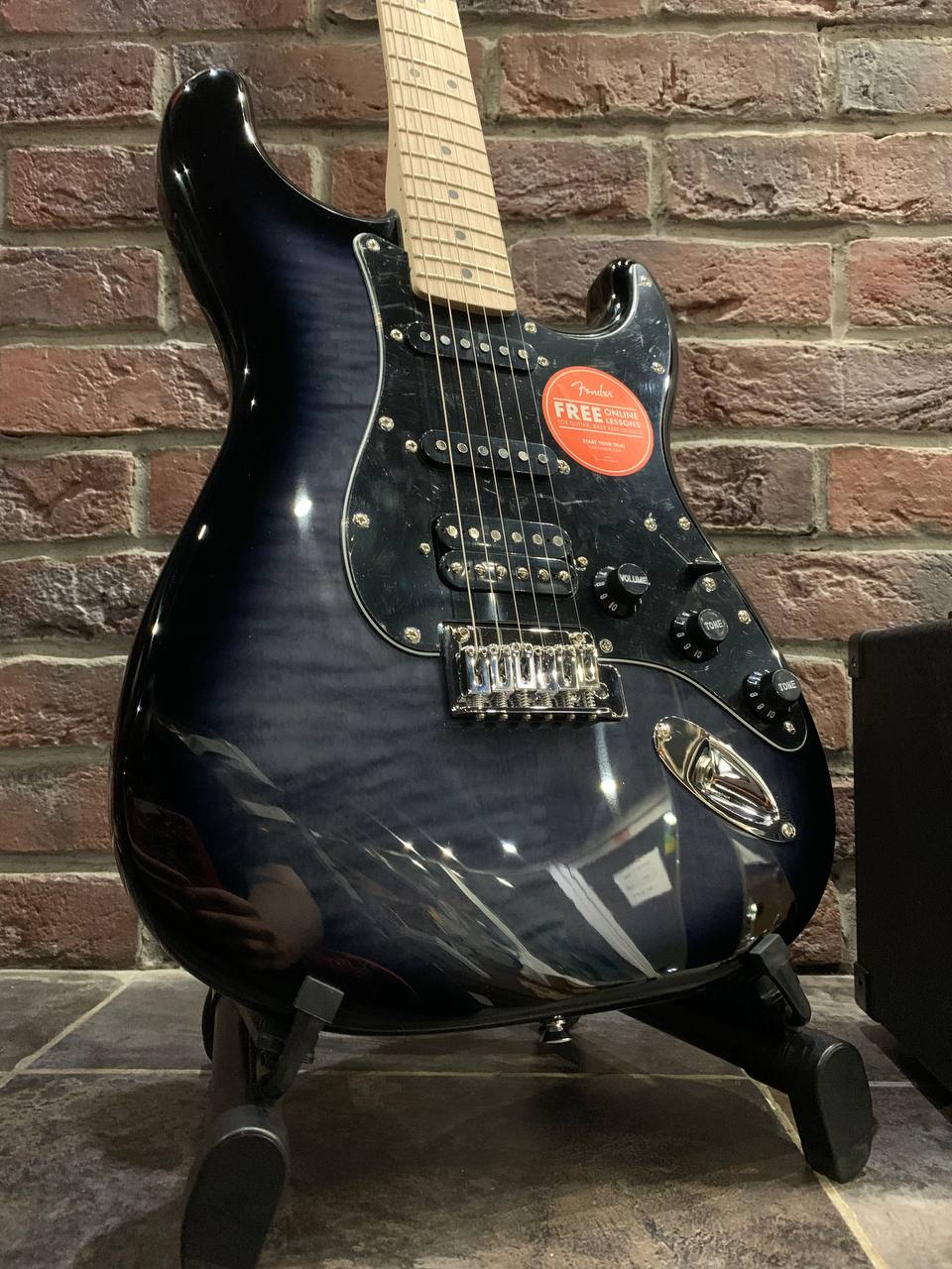 Электрогитара Fender Stratocaster Affinity + Комбик с Эффектами и Драм Машиной - изображение 3