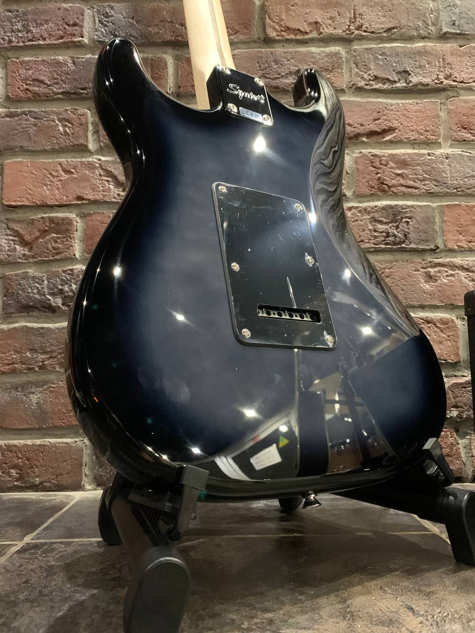 Электрогитара Fender Stratocaster Affinity + Комбик с Эффектами и Драм Машиной - изображение 4