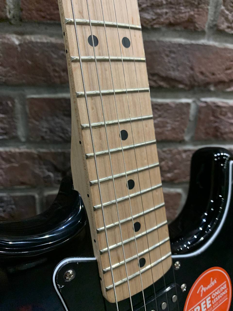 Электрогитара Fender Stratocaster Affinity + Комбик с Эффектами и Драм Машиной - изображение 5