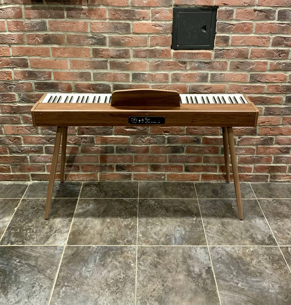Цифровое Пианино для Музыкальной Школы Emily D-47 Walnut - изображение 2