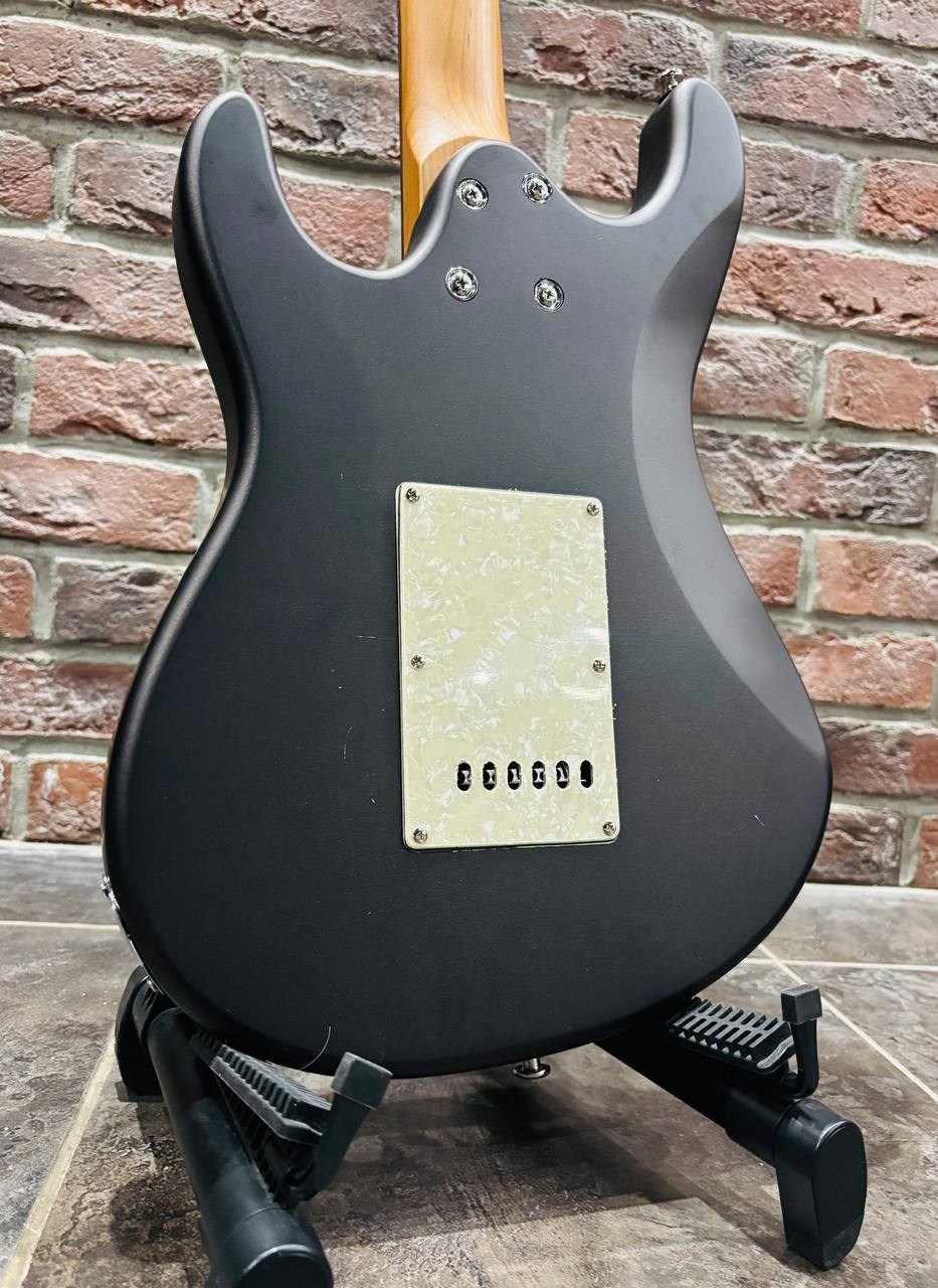Электрогитара Grote HSS Stratocaster (Рельсовые Звучки с Отсечкой) - изображение 2