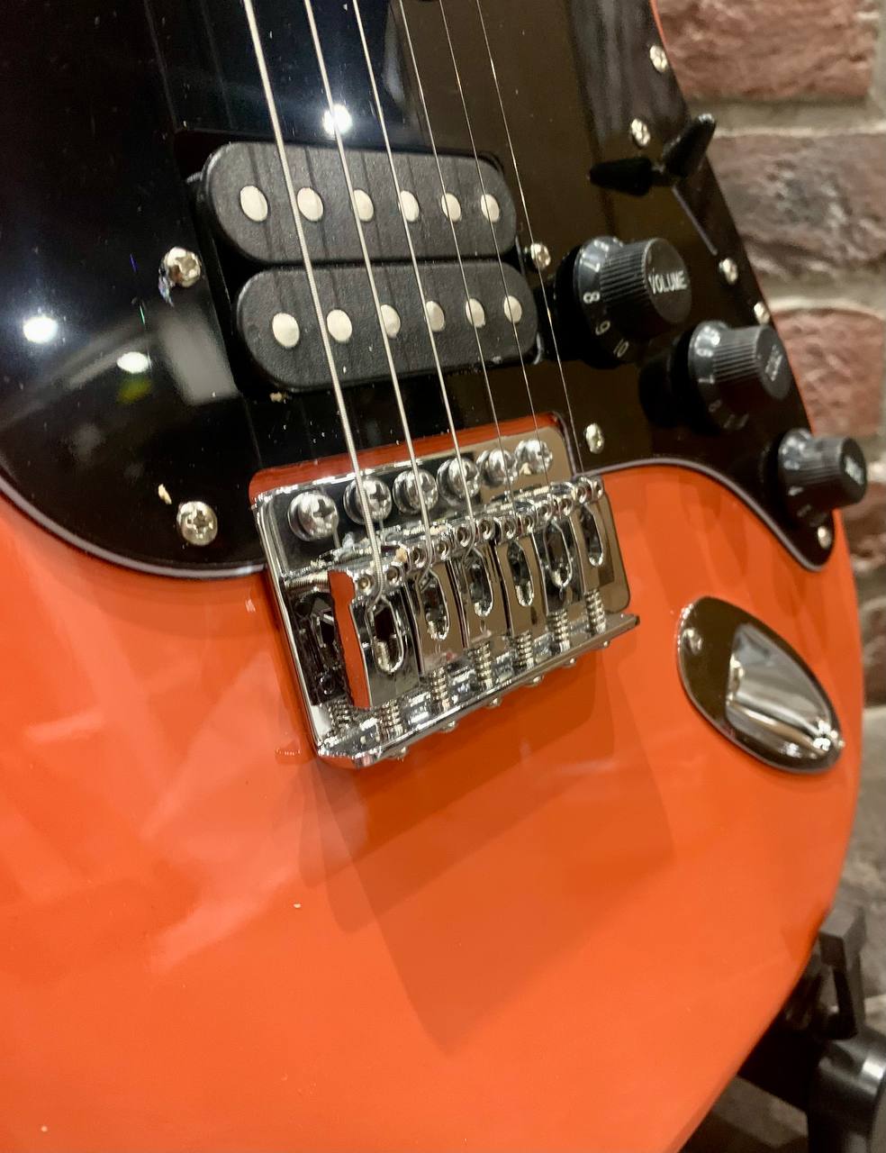 Электрогитара Stratocaster HSS Orange - изображение 4