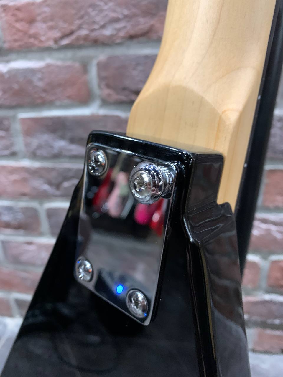 Электрогитара Caraya Черная Стрела HH - изображение 7