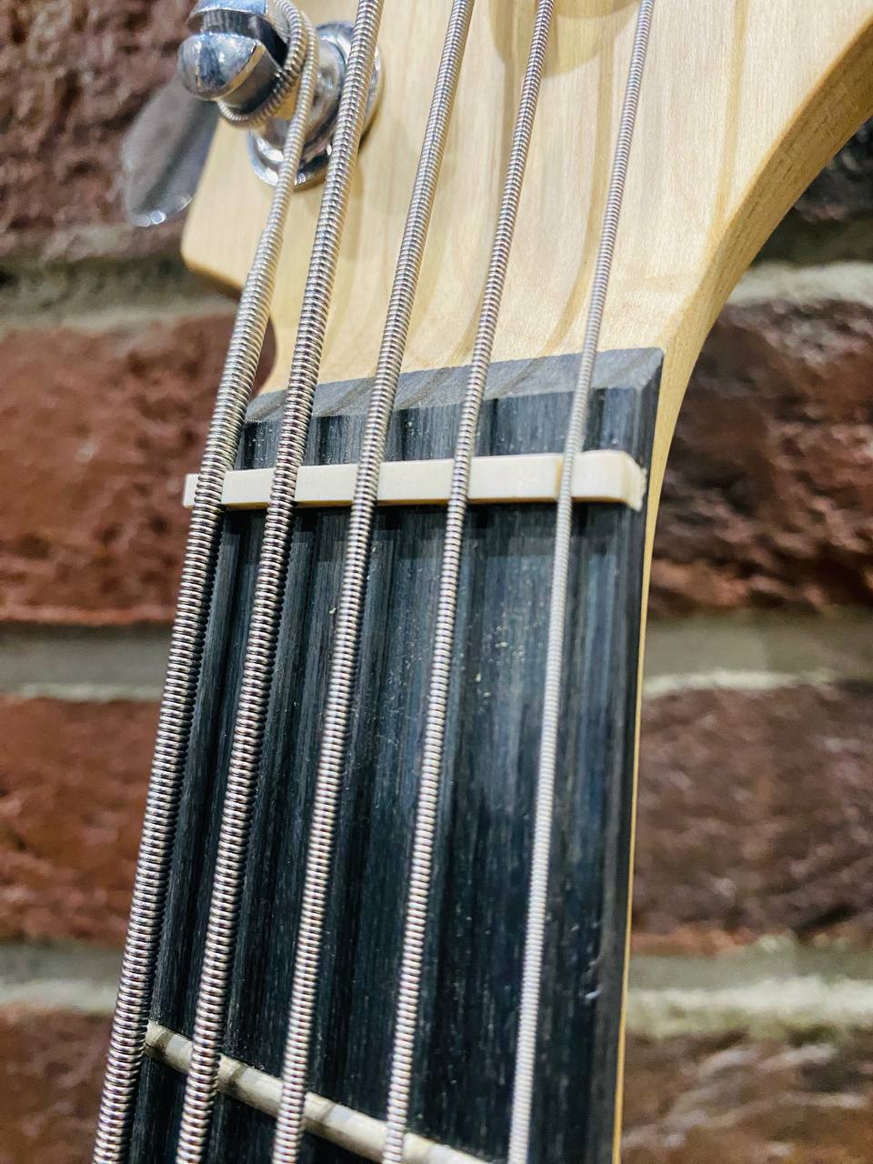 Бас Гитара 5-ти струнная Foix - изображение 9