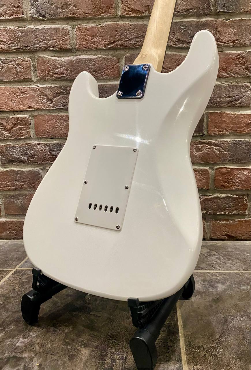 Электрогитара White Stratocaster для Начинающих - изображение 2